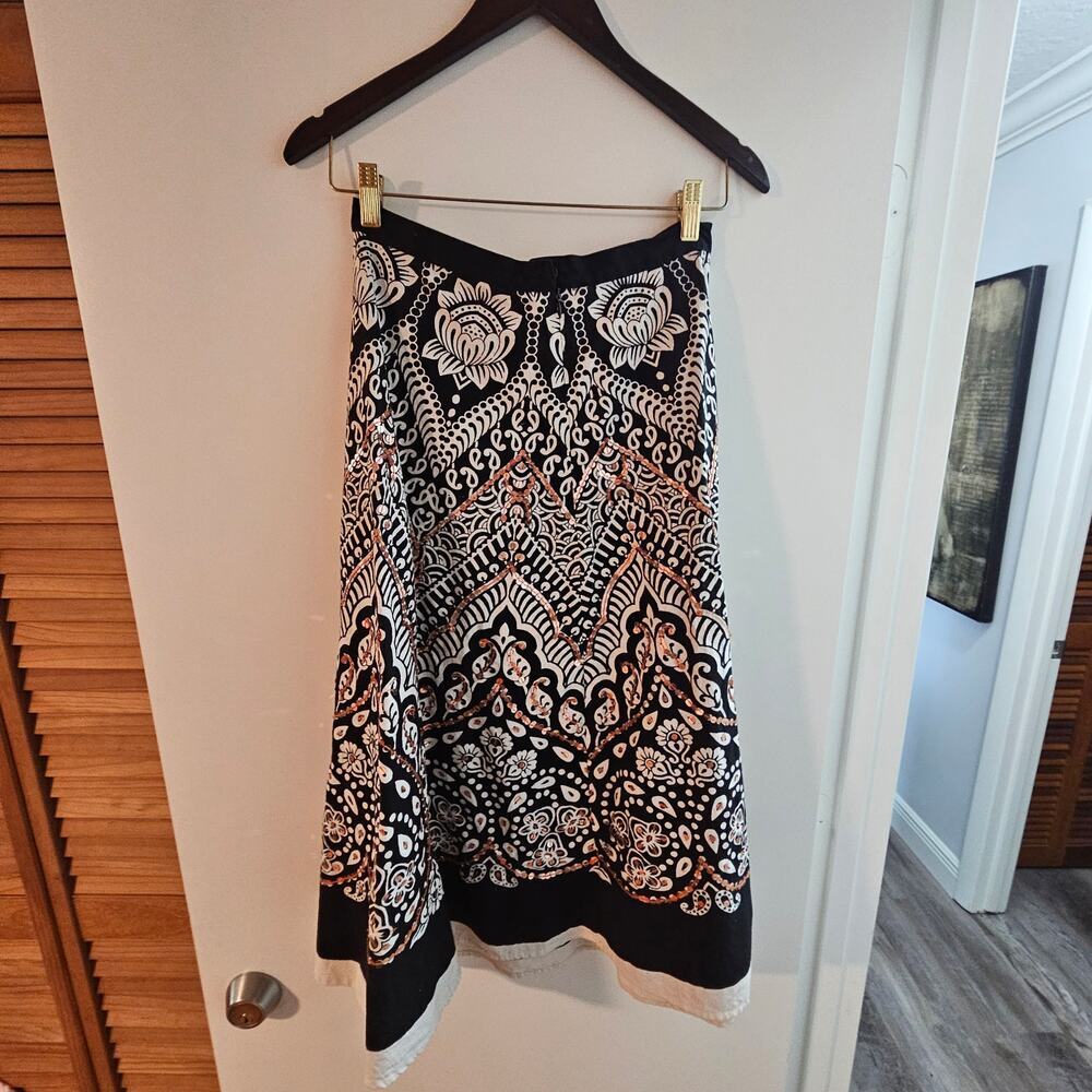 Women's Magic Flare Paterned Skirt Size Medium - Picture 3 of 7